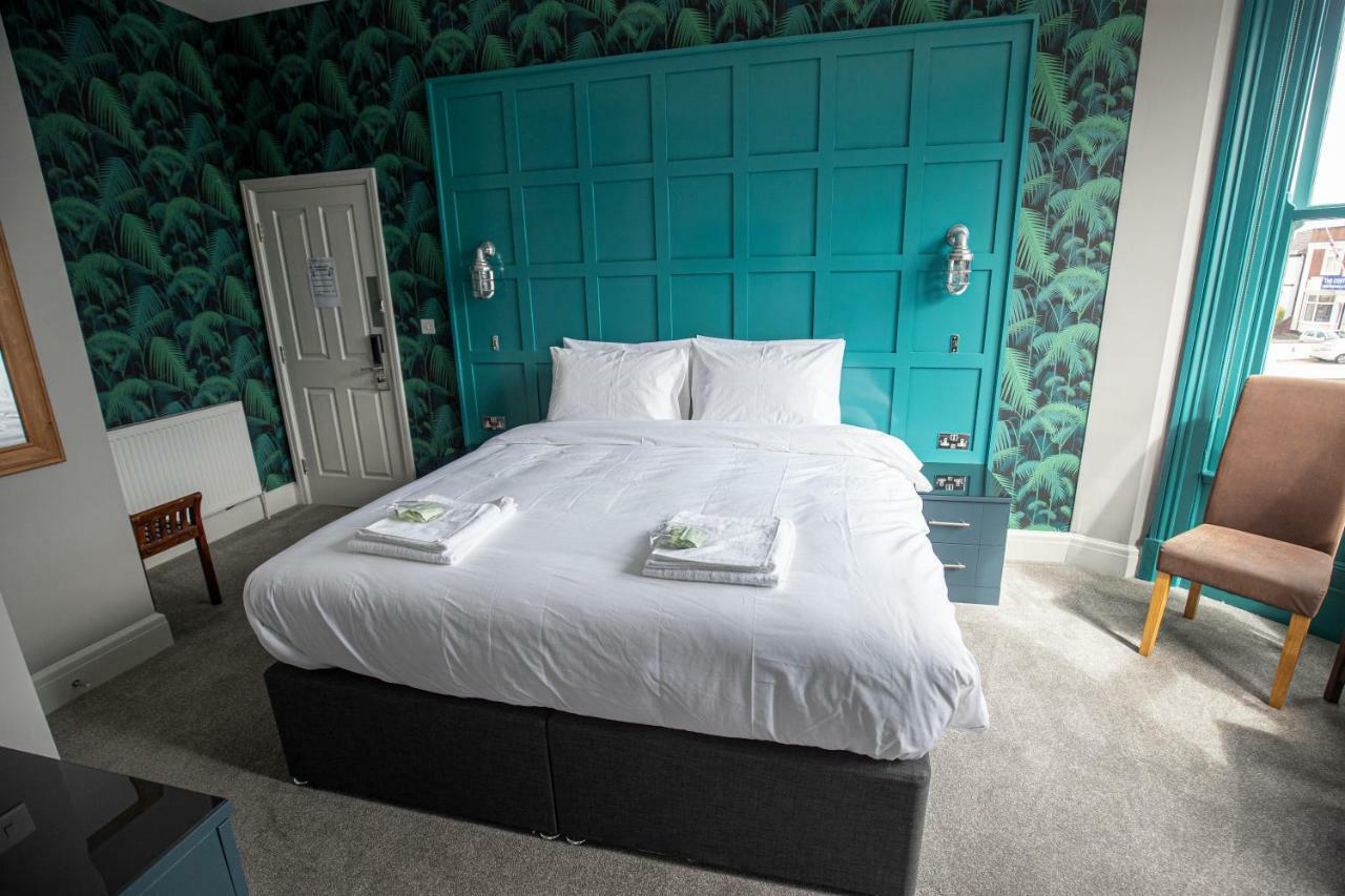 3 -Min Walk To Southport Pier & Beach Fast Wi-Fi & Perfect Getaway Exterior photo